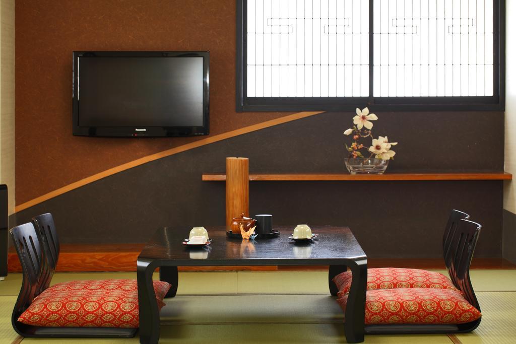 Hotel Chatelet Inn Киото Экстерьер фото